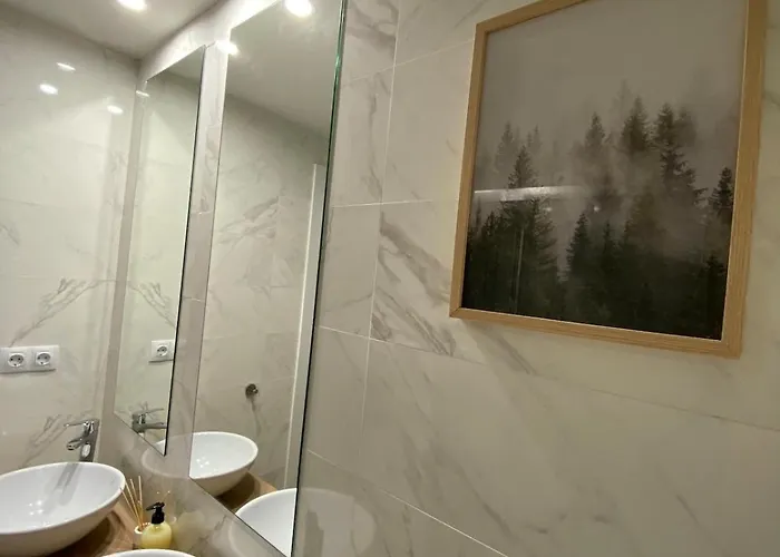 - Murallas De Dulcinea *